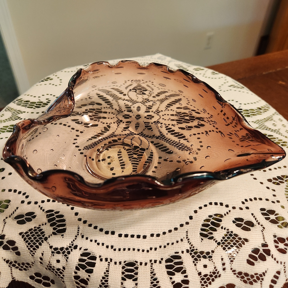 Amethyst Hand Blown Art Glass Bullicante Controlled Bubble Heart Shaped Dish - Picture 4 of 15